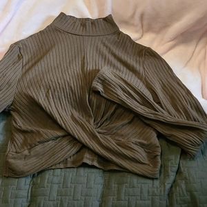 Long sleeve Crop Top